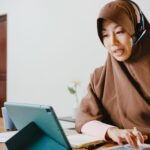 A Muslim lady giving online Quran lectures