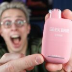 Man using geek bar